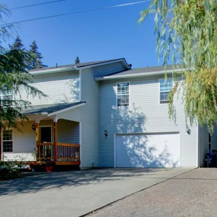 Buy this 4 bed townhouse on 814 Sapp Road in Sedro-Woolley, WA 98284