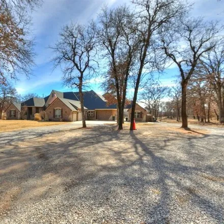 Buy this 6 bed house on East Tecumseh Road in Norman, OK 73026
