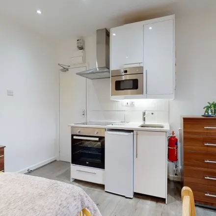 Image 5 - 162 Portnall Road, Kensal Town, London, W9 3BA, United Kingdom - Apartment for rent