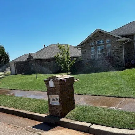 Image 2 - 8208 Greer Way, Oklahoma City, Oklahoma, 73132 - House for sale