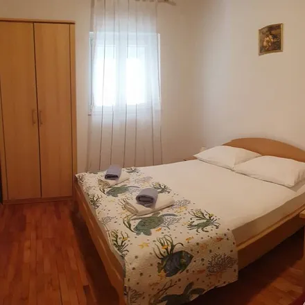 Rent this 3 bed apartment on 53296 Grad Novalja