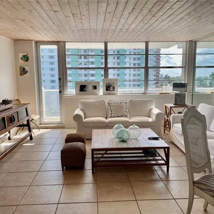 Image 5 - The Amethyst, 5313 Collins Avenue, Miami Beach, FL 33140, USA - Apartment for rent