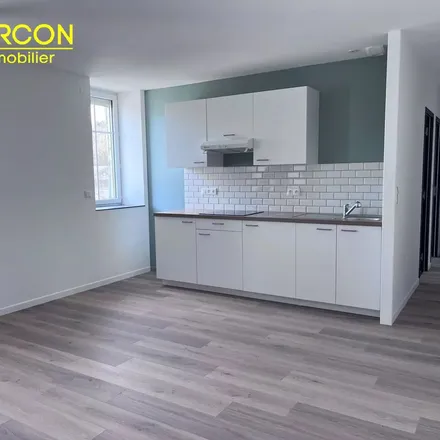Rent this 3 bed apartment on 5 Rue Ferragüe in 23000 Guéret, France