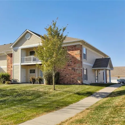Buy this 2 bed condo on 156th Street in Urbandale, IA 50263