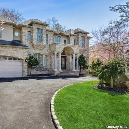 Buy this 6 bed house on 6 Marion Street in Greenvale, North Hempstead