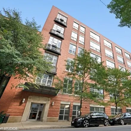 Buy this 3 bed condo on 1713-1735 North Paulina Street in Chicago, IL 60622