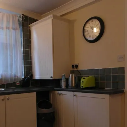 Image 7 - William Booth House, 1a Hind Grove, Bow Common, London, E14 6HT, United Kingdom - Apartment for rent