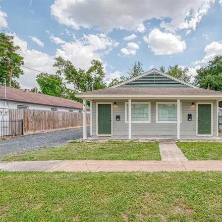 Rent this 2 bed house on 917 Adele St in Houston, Texas