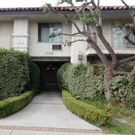 Image 2 - 7095 Etiwanda Avenue, Los Angeles, CA 91335, USA - Apartment for rent
