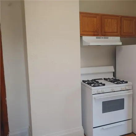 Image 6 - 205 Cadwell Street, City of Syracuse, NY 13204, USA - Apartment for rent