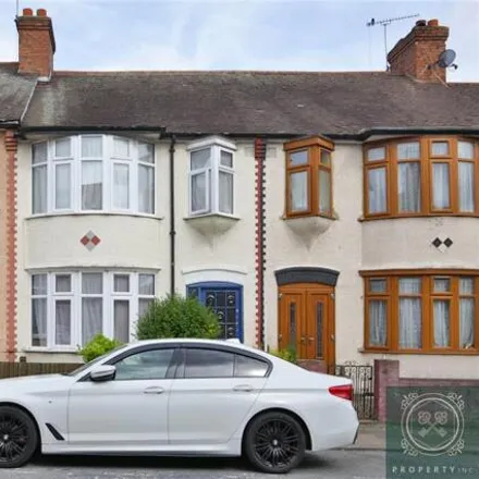 Buy this 3 bed townhouse on Bourn Avenue in London, N15 4HP
