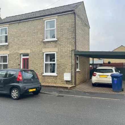Buy this 3 bed house on York Road in Chatteris, PE16 6EB