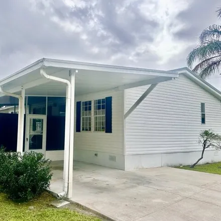 Buy this studio apartment on 92 2nd Court in Bunnell, Flagler County