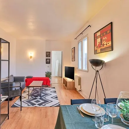 Image 2 - Ivry-sur-Seine, Place Marcel Cachin, 94200 Ivry-sur-Seine, France - Apartment for rent