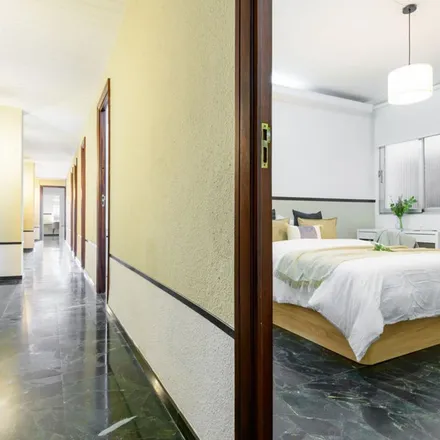 Image 7 - Carrer de Sogorb, 9, 46002 Valencia, Spain - Apartment for rent