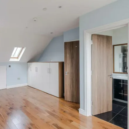 Image 7 - 34 Abbey Road, London, NW8 9AU, United Kingdom - House for sale