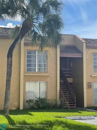Buy this 3 bed condo on 4519 Treehouse Lane in Tamarac, FL 33319