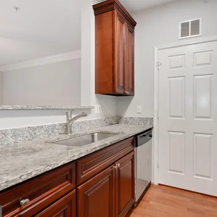 Image 3 - 1521 Spring Gate Drive, Tysons, VA 22102, USA - Apartment for rent