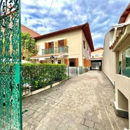 Rent this 4 bed house on Avenida Jornalista Napoleão Monteiro in Jardim Colinas, São José dos Campos - SP