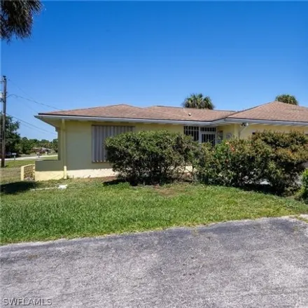 Image 4 - 336 Highland Avenue, Lehigh Acres, FL 33936, USA - House for rent