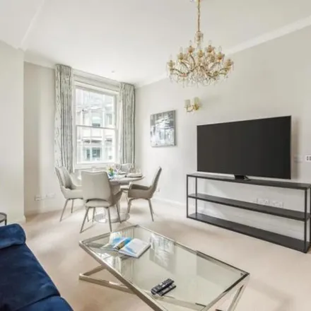 Rent this 2 bed apartment on 1 Curzon Square in London, W1J 7FZ