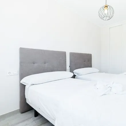 Image 7 - 03191 Pilar de la Horadada, Spain - Apartment for rent