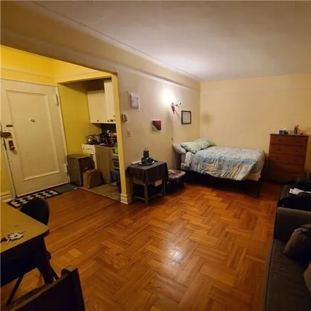 Image 5 - 1560 East 18th Street, New York, NY 11230, USA - Apartment for sale