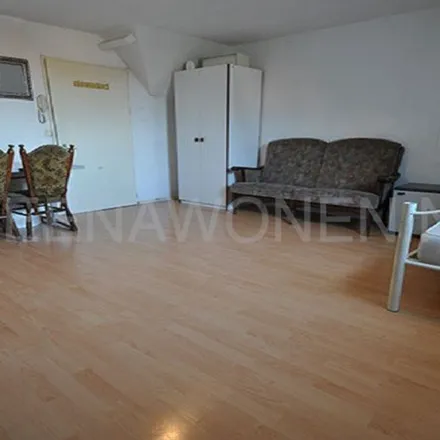 Rent this 1 bed apartment on Snauwstraat 28 in 3028 HV Rotterdam, Netherlands
