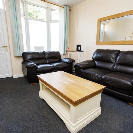 Rent this 3 bed house on 8 Grange Road in Selly Oak, B29 6AP