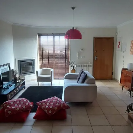 Rent this 3 bed apartment on unnamed road in 2560-474 Silveira, Portugal