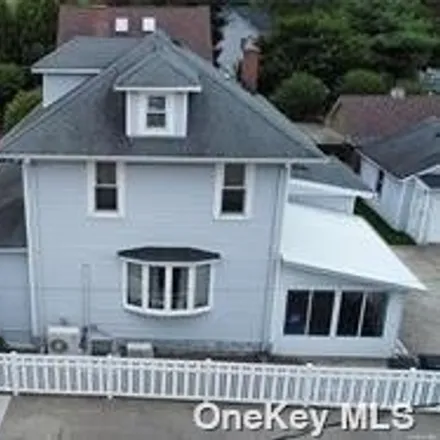 Rent this 3 bed house on 110 Sherman Street in Village of Lynbrook, NY 11563