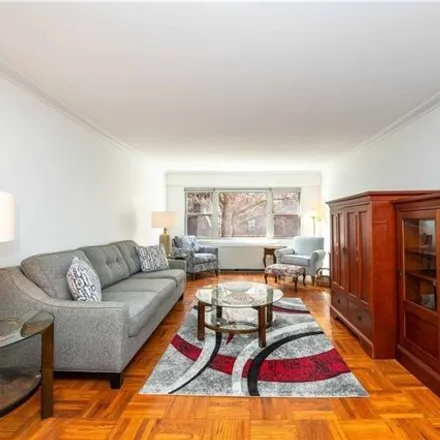 Image 2 - 333 East 66th Street, New York, NY 10065, USA - Apartment for sale