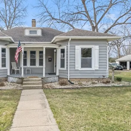 Buy this 4 bed house on 931 West Peck Street in Whitewater, WI 53190