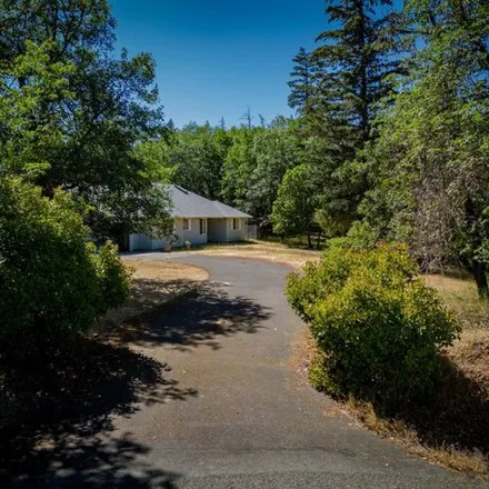 Image 2 - 190 Spring Oak Way, Merlin, Oregon, 97532 - House for sale