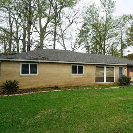 Buy this 3 bed house on 741 South Pleasant Avenue in Gonzales, LA 70737
