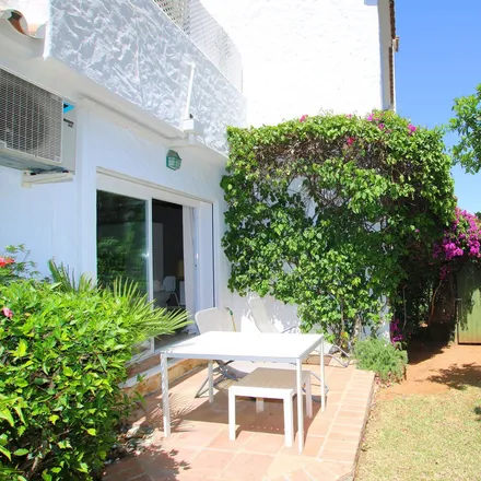Buy this 2 bed house on 29660 Marbella