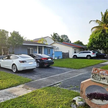Image 3 - 603 SW 76th Ter, North Lauderdale, Florida, 33068 - House for sale