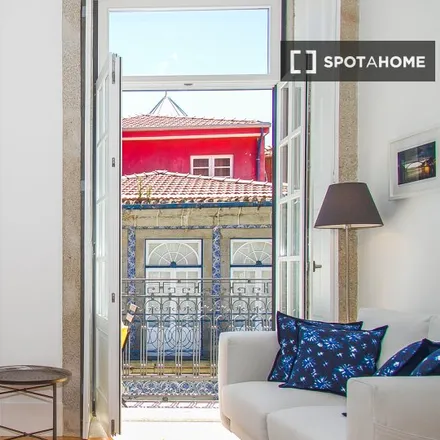 Rent this 2 bed apartment on Palácio dos Figuerôas in Rua do Ferraz, 4000-030 Porto