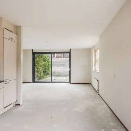 Rent this 3 bed apartment on Jansoniusstraat 23 in 8934 BM Leeuwarden, Netherlands