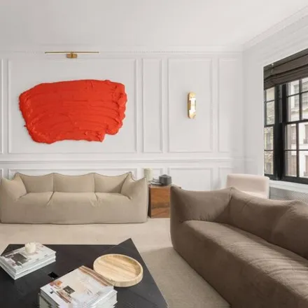 Image 3 - 157 East 75th Street, New York, NY 10021, USA - Townhouse for sale