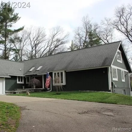Image 3 - Sunnybrook, Commerce Charter Township, MI 48382, USA - House for sale