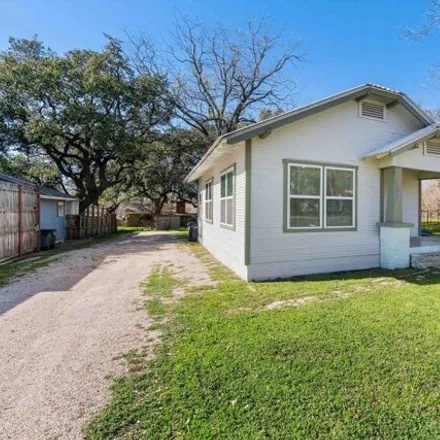 Buy this 2 bed house on 233 West Taggard Street in Burnet, TX 78611