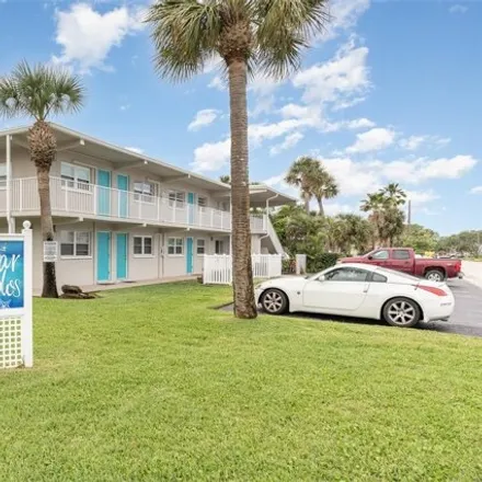 Buy this 1 bed condo on 7541 Ridgewood Avenue in Cape Canaveral, FL 32920