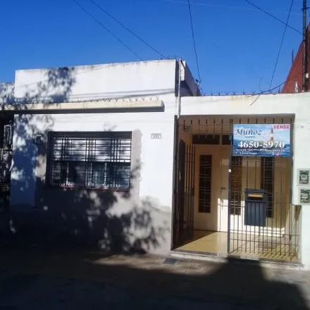 Buy this 2 bed house on Doctor Ignacio Arieta 300 in Partido de La Matanza, Villa Luzuriaga