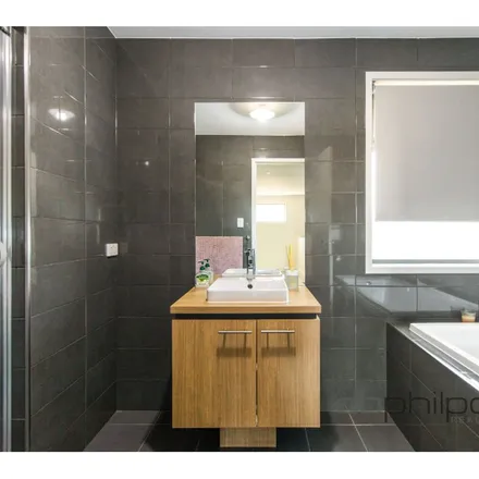 Image 1 - Woodbridge Drive, Adelaide SA 5117, Australia - Apartment for rent