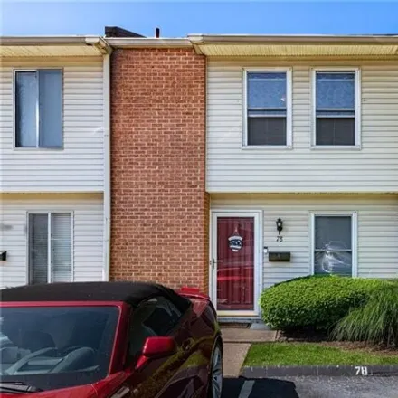 Buy this 2 bed condo on 4528 Shawnray Drive in Middletown, OH 45044