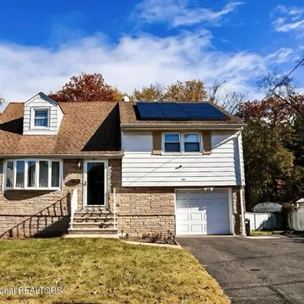 Rent this 3 bed house on 10 Cedar Drive in Rochelle Park, Bergen County