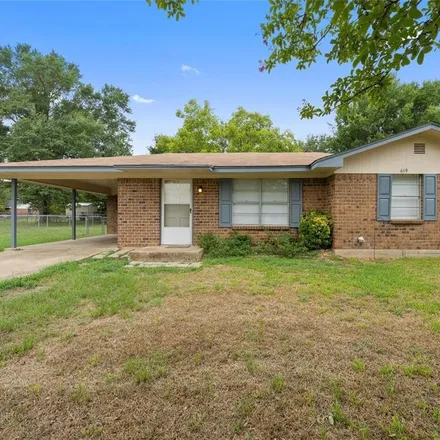 Buy this 2 bed house on 619 Dejay Street in Fairfield, TX 75840