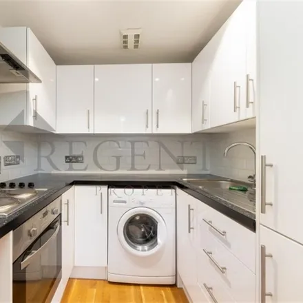 Image 3 - 27 Castellain Road, London, W9 1EY, United Kingdom - Apartment for rent
