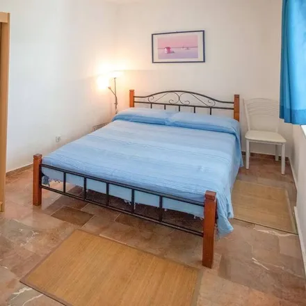 Rent this 3 bed apartment on 21226 Vinišće